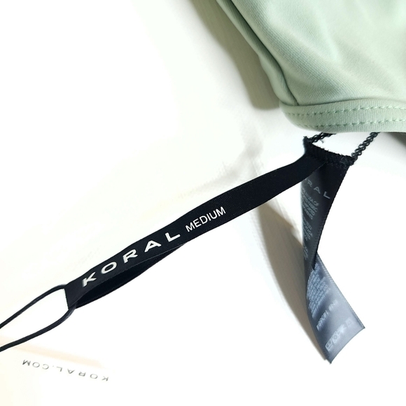Koral racer back open band sports bra size Medium - Picture 5 of 7
